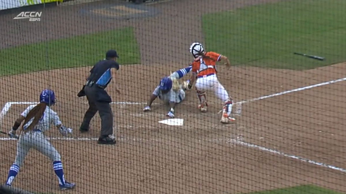 WHAT A WILD ENDING 😳 DUKE ADVANCES TO THEIR THIRD ACC CHAMPIONSHIP GAME 😤 Duke Softball