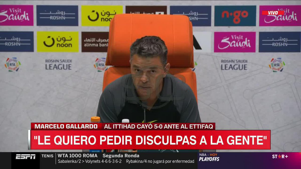 - “¿Qué le aportó usted a Al Ittihad, sabiendo que es el segundo mejor entrenador pago del mundo?” Así comenzó la conferencia de prensa de Marcelo Gallardo en Arabia Saudita, luego de la GOLEADA que sufrió en contra por 5-0 ante Al Ettifaq. 🇦🇷😳