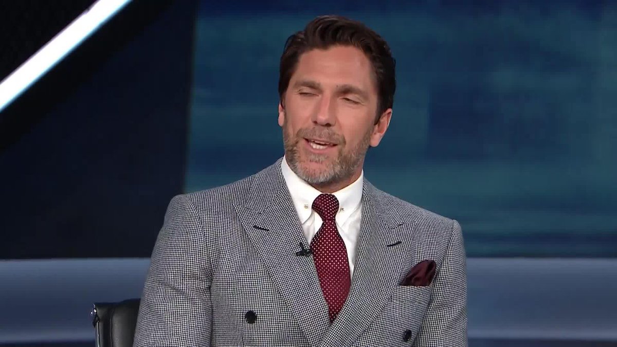 According to Henrik Lundqvist there's a new pandemic in the NHL: the Reverse VH Pandemic 😅