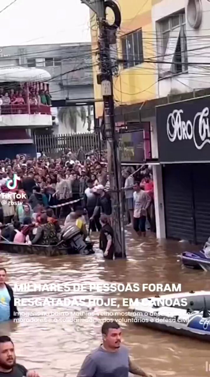 Quem tá dizendo que isso aqui é Fake News, tá falando de dentro de uma sala com ar condicionado.