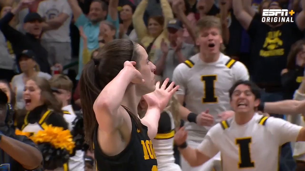 "What's unique about this moment in women's basketball? They can no longer hold us back." The intro to "Full Court Press" gave us chills 🥶 Watch now on ABC and ESPN+ 🍿
