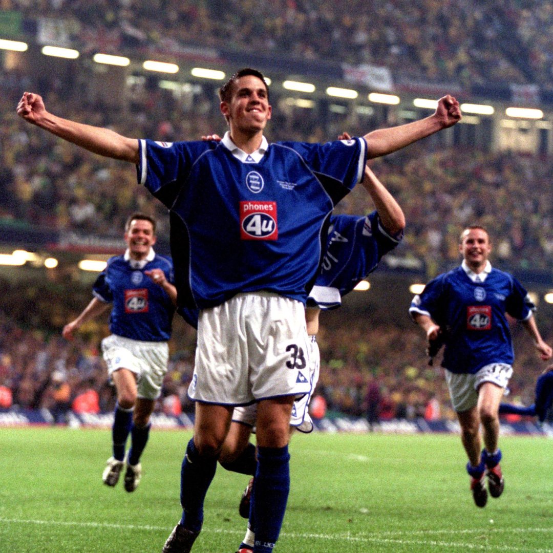 On this day in 2002… 🗓️ Darren Carter’s penalty sent Birmingham to the Premier League! 😍🙌 #BCFC