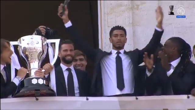 “One more big game at Wembley. We’re going to win.” Jude Bellingham nailing the speech in Spanish 🤣 (via Real Madrid C.F. 🇬🇧🇺🇸)