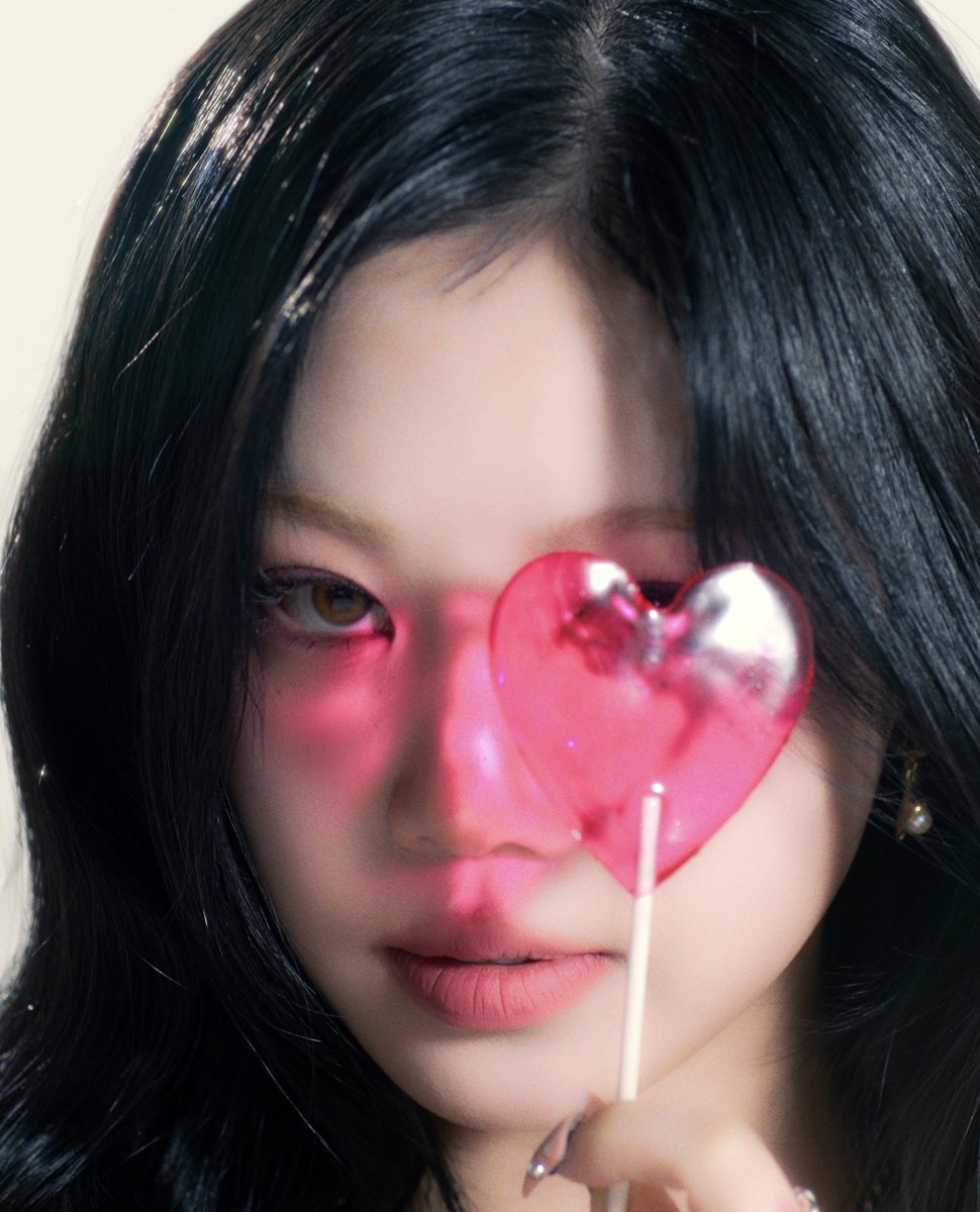 수진 (SOOJIN) 2nd EP [RIZZ] #Temptation Concept Teaser 🔗 ❤‍🔥 Release 2024.05.23 THU 6PM (KST) #수진 #SOOJIN #RIZZ #MONALISA