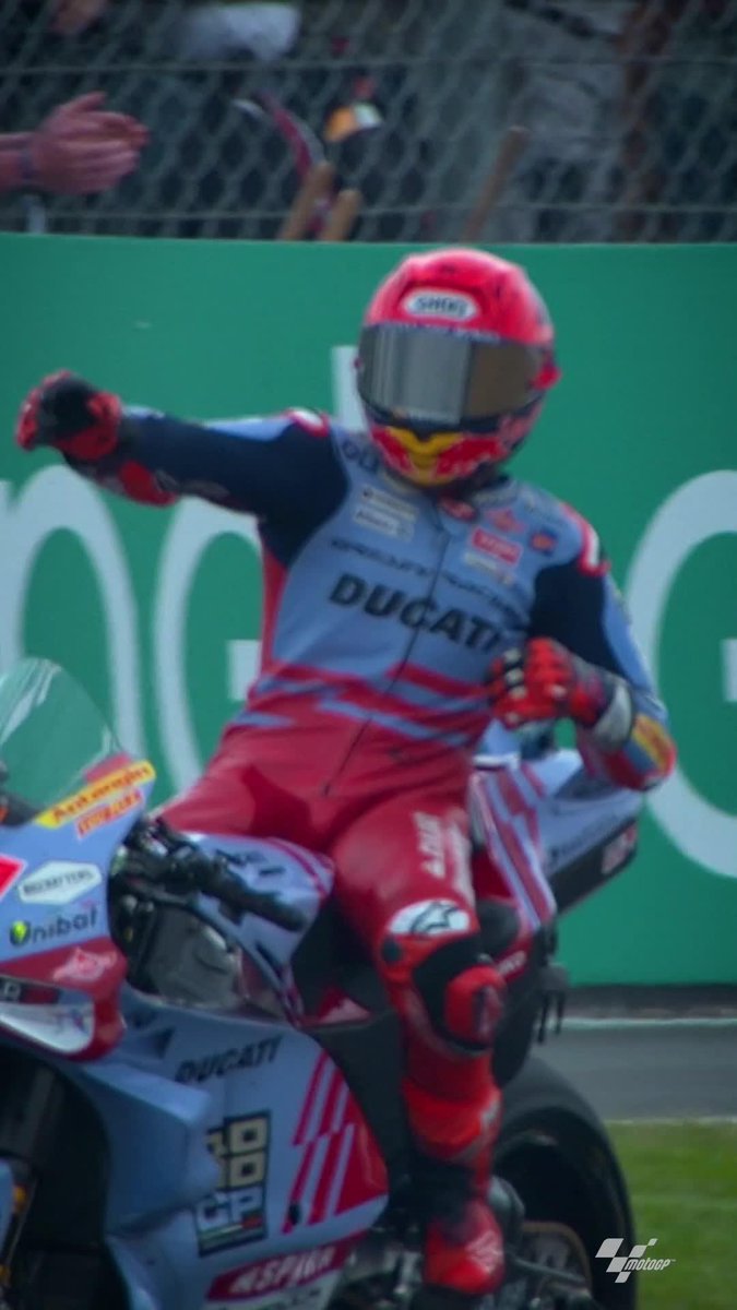 Let him cook! 🧑‍🍳 Marc Márquez dished out a mighty 11-place comeback again! And that last-lap overtake was the icing on the cake 👌 #FrenchGP 🇫🇷