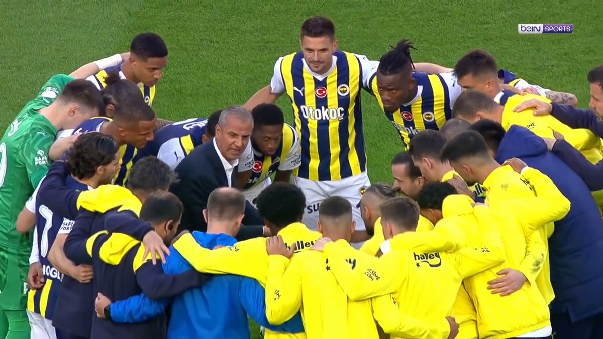 Sadece Tadicin surata bakin, ne anlatiyon ya