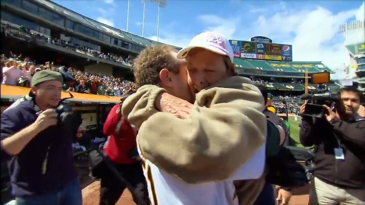 #MothersDay 2010 - Dallas Braden tosses the 19th perfect game in MLB history 🩷 A.J. Andrews took a look back at the Athletics hurler's historic performance on this weekend's episode of Play Ball.