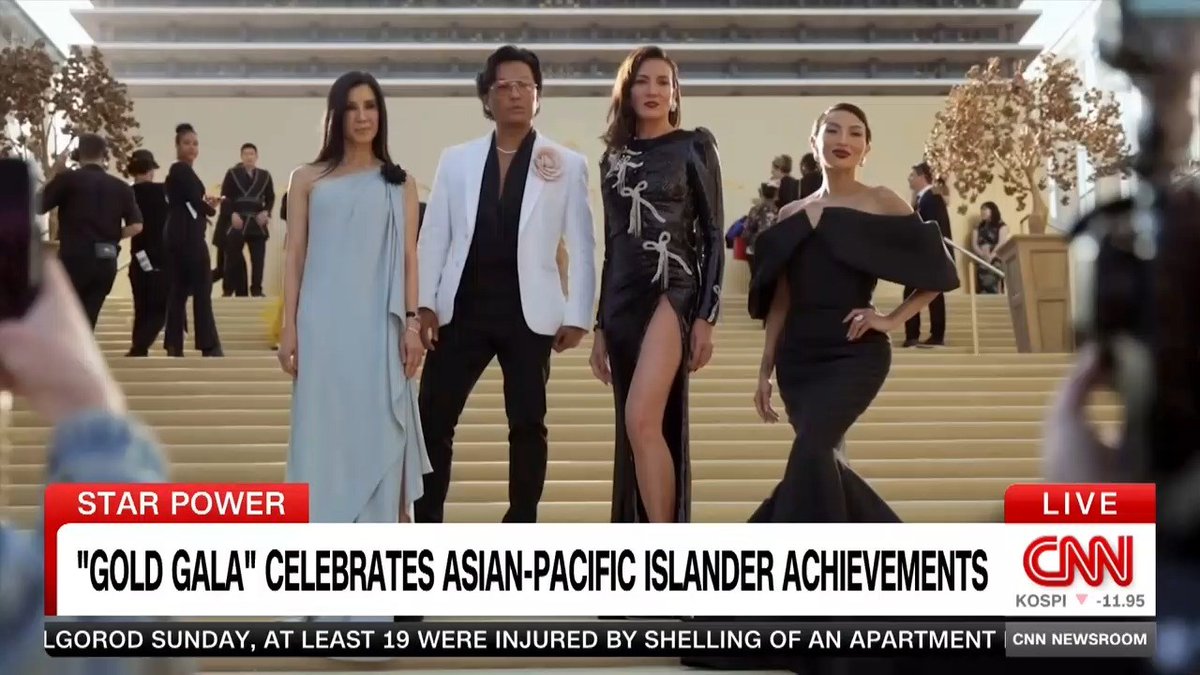 CNN is on the red carpet at the annual #GoldGala, celebrating the top 100 Asian Pacific leaders who have had a profound impact on culture and society. ⭐️GOLD HOUSE Prabal Gurung Padma Lakshmi Lucy Liu @ihatejoelkim 🙌🏼Stephy Chung Leif Coorlim