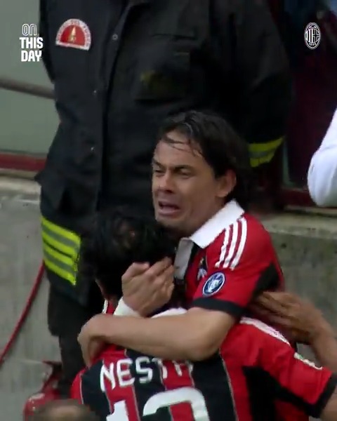A fitting farewell and heartfelt goodbyes 👏 #OnThisDay #SempreMilan Brought to you by ENEOS Motor Oil
