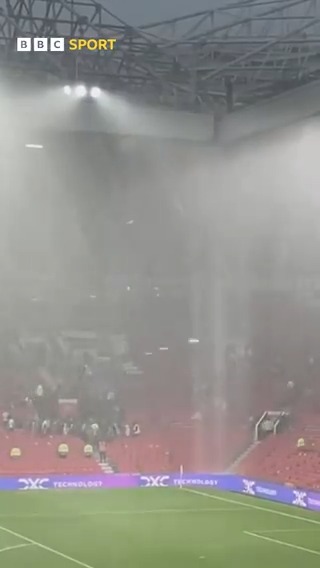 It was the Theatre of Streams at Old Trafford yesterday. ☔️