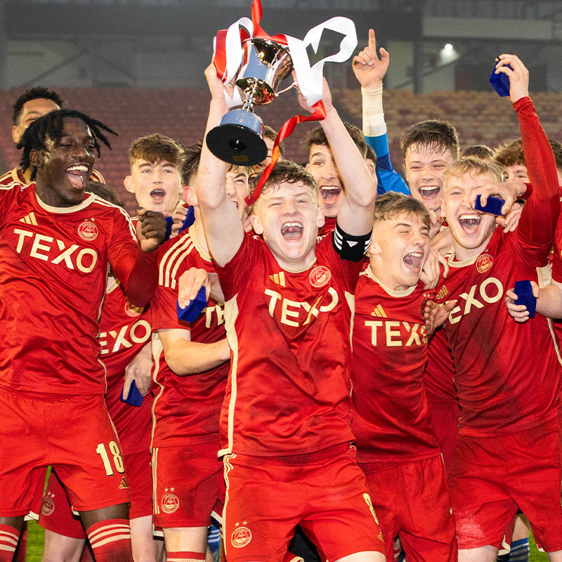 🏆 CHAMPIONS 🏆 #StandFree | Aberdeen FC Youth Academy 🔴