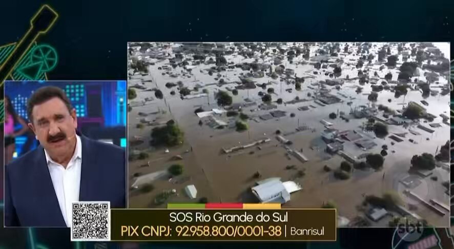 🚨AGORA: Ratinho sugere ao Ministro da Defesa, que mande o exército, a marinha e a aeronáutica para poder ajudar à todos no Rio Grande do Sul. "Junta todo mundo, fecha esses quartéis que estão espalhados aqui em SP, MT, MS.." #ProgramaDoRatinho #RioGrandeDoSul #PortoAlegre