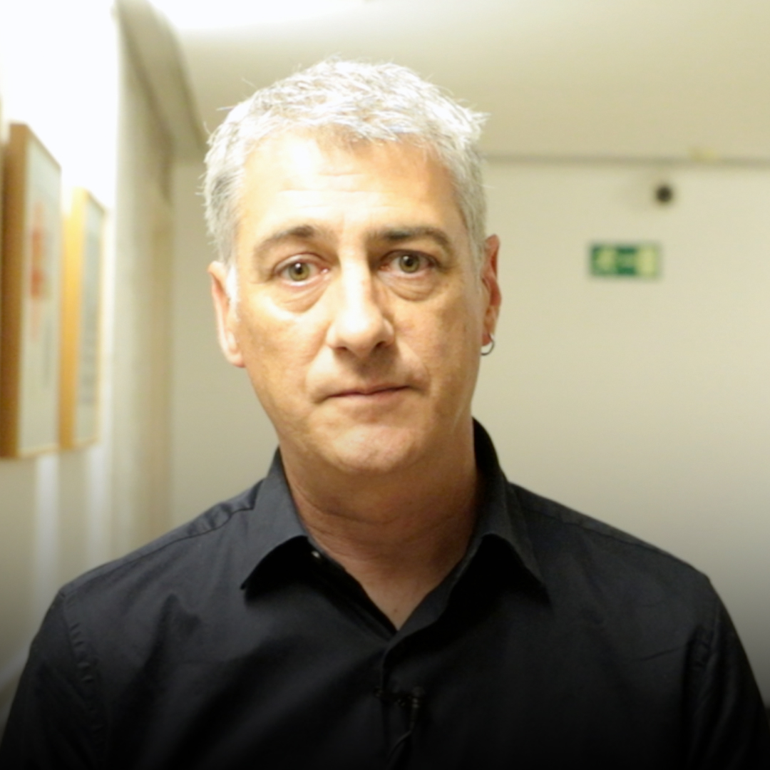 Si eres antifascista, antimilitarista y crees en la soberanía de los pueblos, esta es tu oportunidad de votar a EH Bildu. En las elecciones del 9 de junio alzaremos la voz ante los tambores de guerra de las élites europeas y el auge del ultraderecha. #AhoraRepúblicas ✊