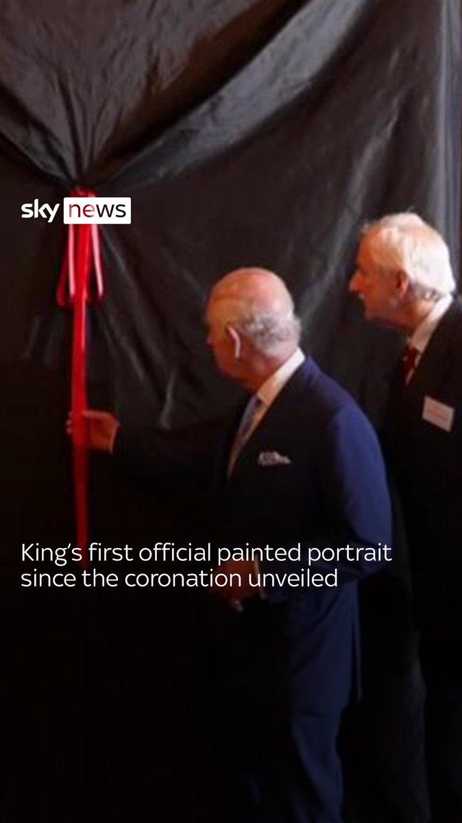 The first official painted portrait of the King since the coronation has been unveiled at Buckingham Palace. More on the painting here: