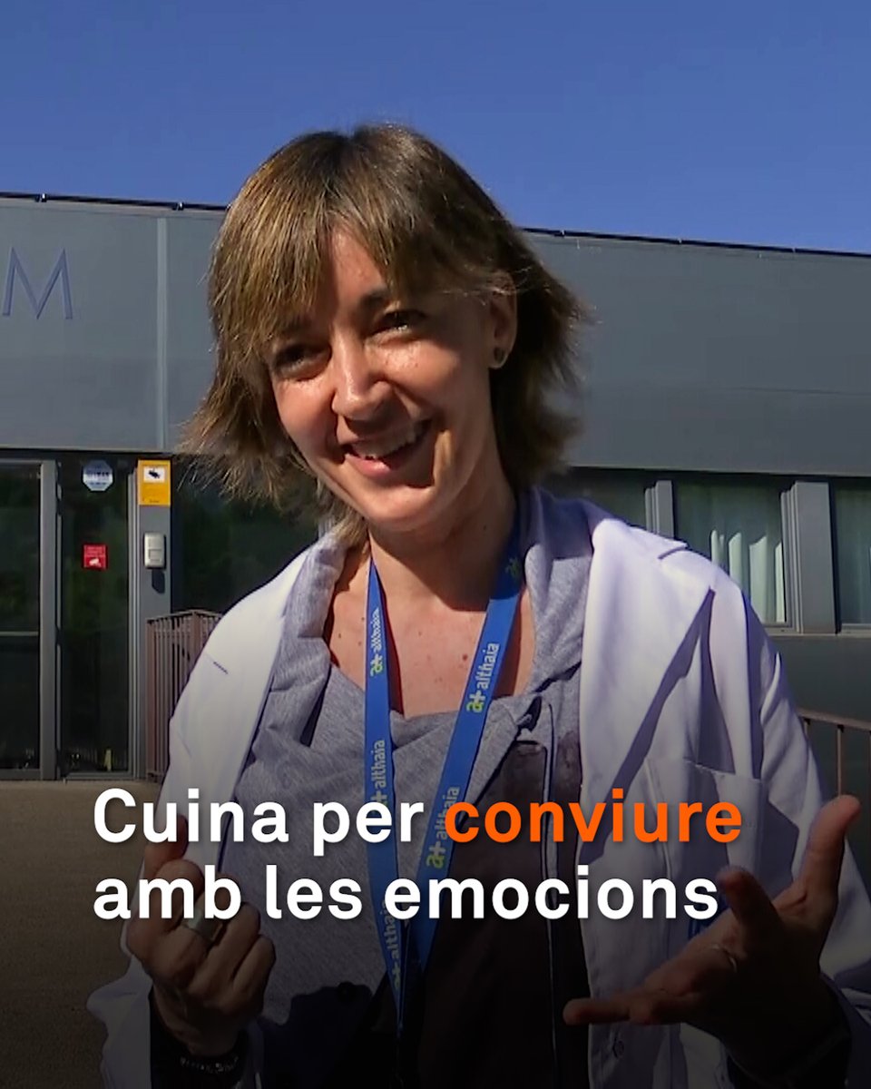 “Anar al psicòleg pot ser útil, però no sempre és necessari”, explica la psicòloga Yolanda Martínez. És una de les autores del llibre solidari “Cuinant les nostres emocions a foc lent”, on la cuina és l’excusa per aprendre a conviure amb el que sentim
