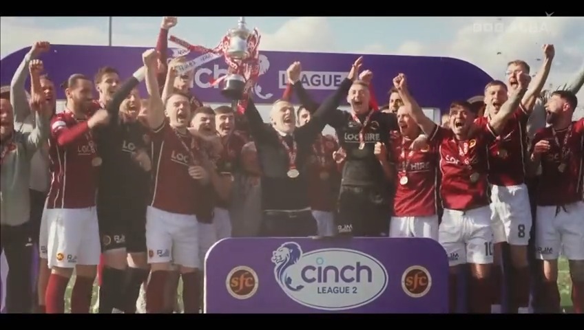 Fhuair sinn facal le Stenhousemuir a tha air lìog a dhà a bhuannachadh!🏆 We joined League Two winners Stenhousemuir FC for trophy day!