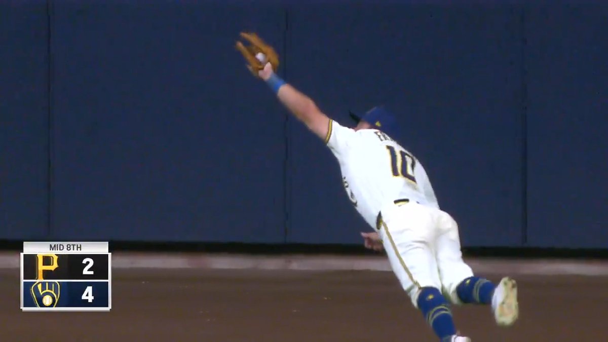 Sal Frelick went AIRBORNE!