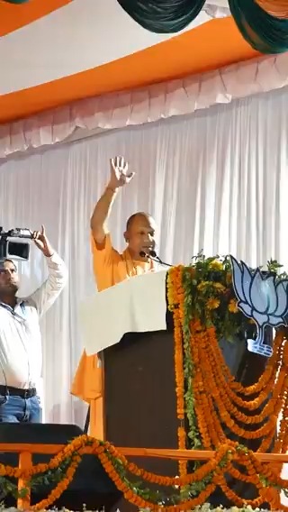 पाकिस्तान को मालूम है कि लखनऊ में बनने वाली मिसाइल का अगर मुंह कहीं उसकी ओर हो गया तो क्या होने वाला है...