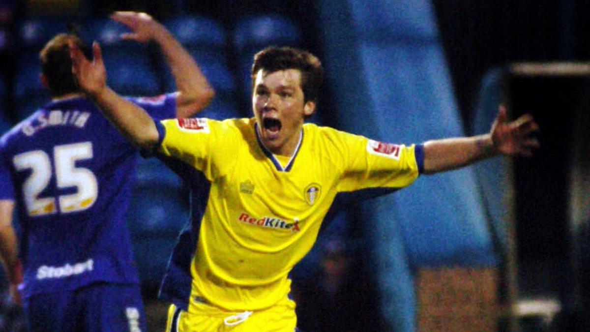 On this day in 2008… 🗓️ Jonny Howson scored a 90th minute winner for Leeds in the Play-off semi-finals! 🤩 #LUFC