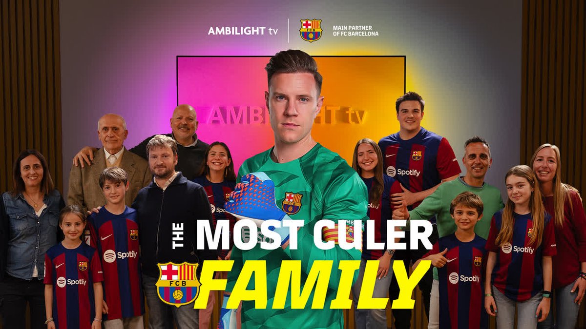 Ter Stegen surprises Barça culer families on the International Day of Families 👪💙❤️ #AmbilightTV 🤝👀