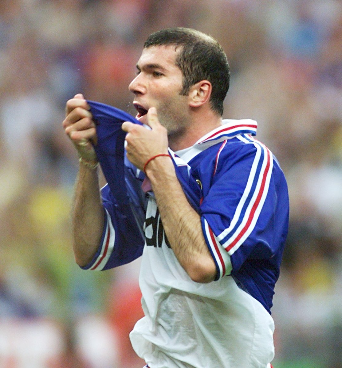 Zinedine Zidane in the 1998 World Cup Final 🇫🇷🏆