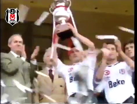 📅 Tarihte Bugün: 16 Mayıs 1992. Beşiktaş, Türkiye tarihinin ilk ve tek namağlup şampiyonu oldu!