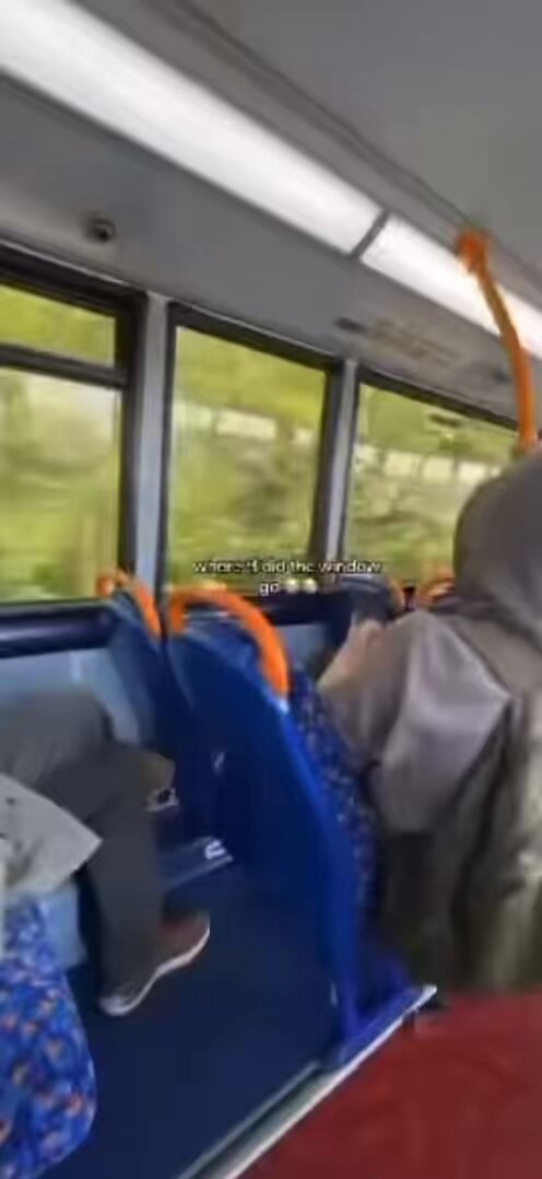 Just another day on the buses …. Imagine this falling on a child’s head …… 😡😡😡😡😡😡😡🙌🏻