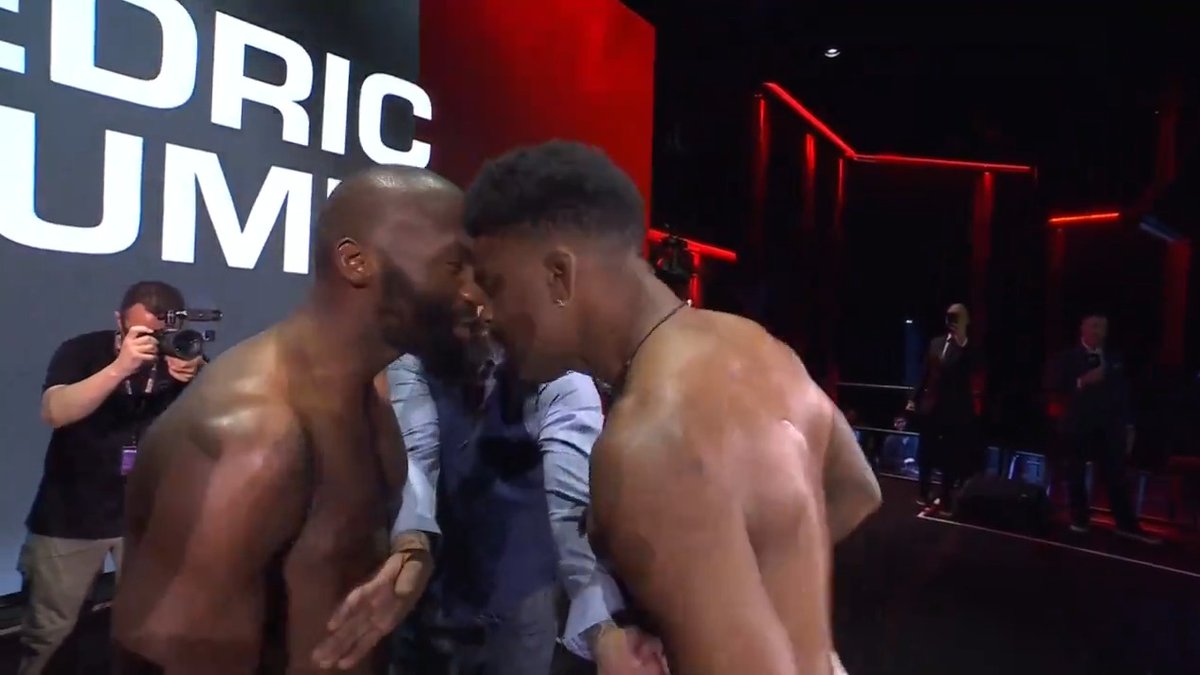 Le face à face bouillant entre Cédric Doumbé et Jaleel Willis 👀🔥#bellatorparis