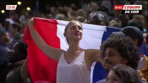 QUI EST DE RETOUR EN ÉQUIPE DE FRANCE ???!