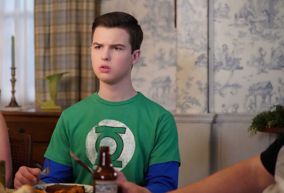 #1 on the field and #1 in our hearts. Coach George Cooper would've taken our Rice Owls so far. Tune into the Young Sheldon finale tonight on CBS! #RiceUniversity #YoungSheldon Rice Football Rice Athletics 👐 Warner Bros. TV