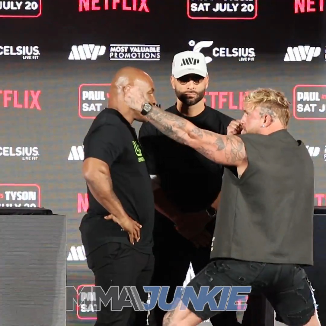 Jake Paul signalled a gun shot as Mike Tyson turned away from their faceoff 😳