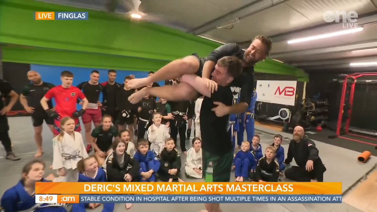 This is great. 😅 Deric took a trip to teamryano MMA in Finglas to discuss: ▪️ The growth in the sport ▪️ The benefits for children ▪️ Joining for fitness ▪️ The community in the club Deric also spoke to Cage Warriors World Champion James Sheehan. 🇮🇪 #MMA