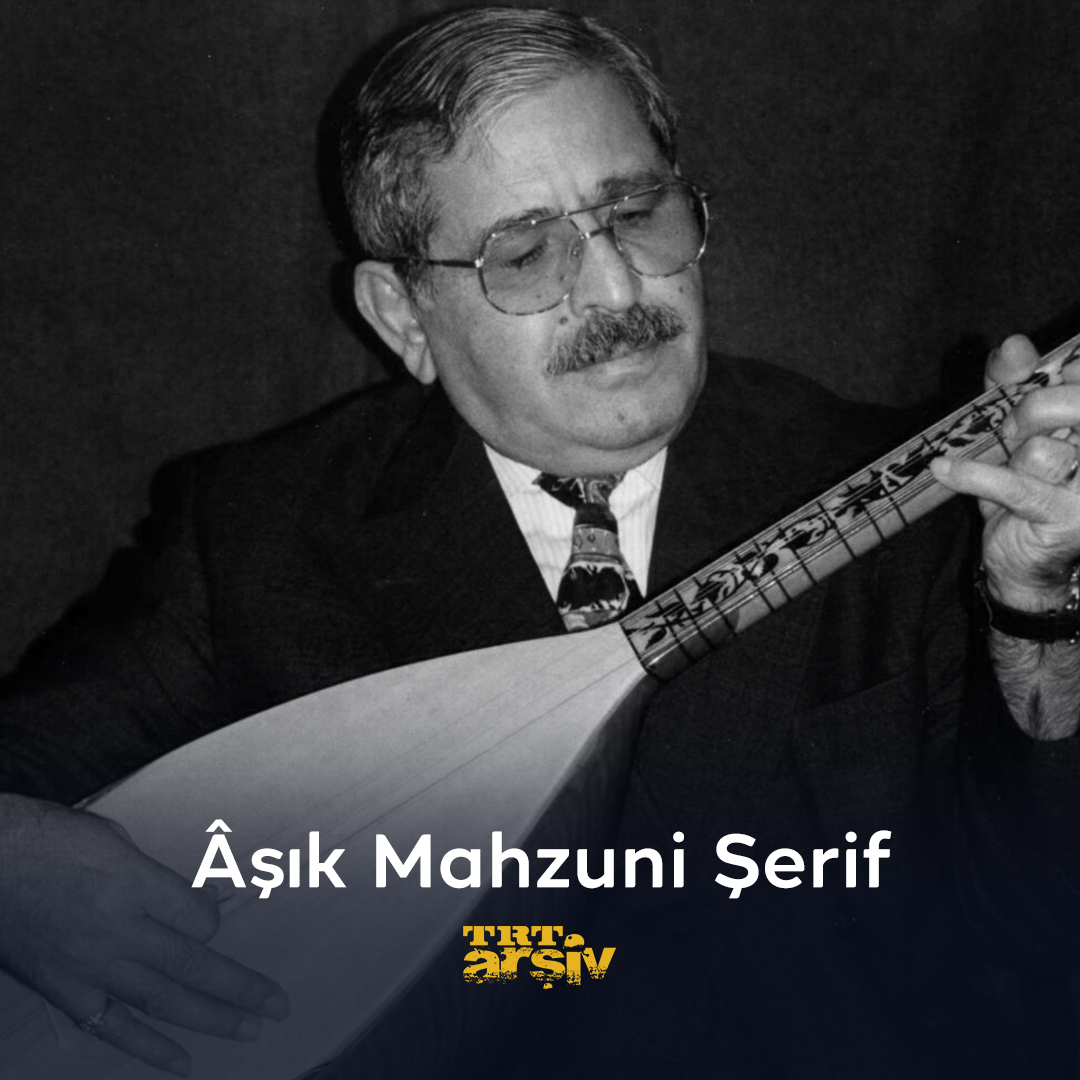 Türküleriyle gönüllere dokunan, son asrın değerli halk ozanı #ÂşıkMahzuniŞerif’i vefatının 22. yılında saygıyla anıyoruz. 🪕