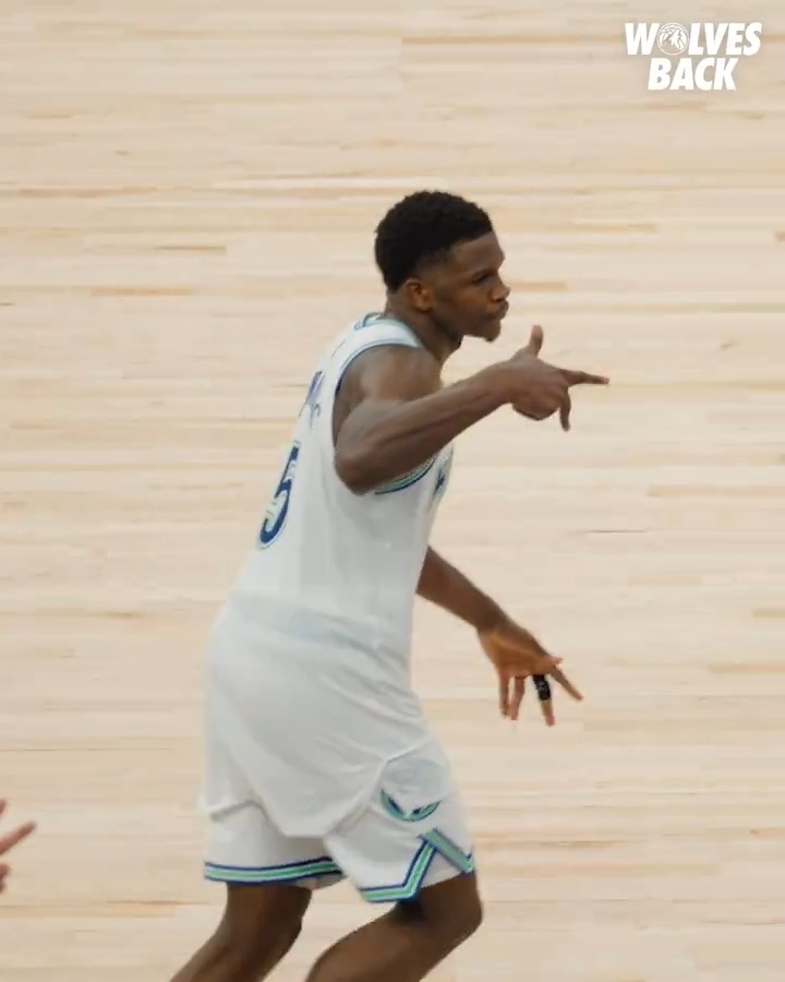 responded with the biggest win against a defending champion in NBA Playoff history.