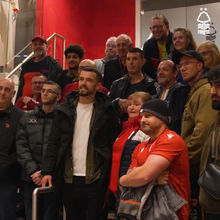 Harry Toffolo joined members of the community for a walk around The City Ground as part of Mental Health Awareness Week ❤️ Click here to find out more about our Tricky to Talk mental health and wellbeing programme 👇