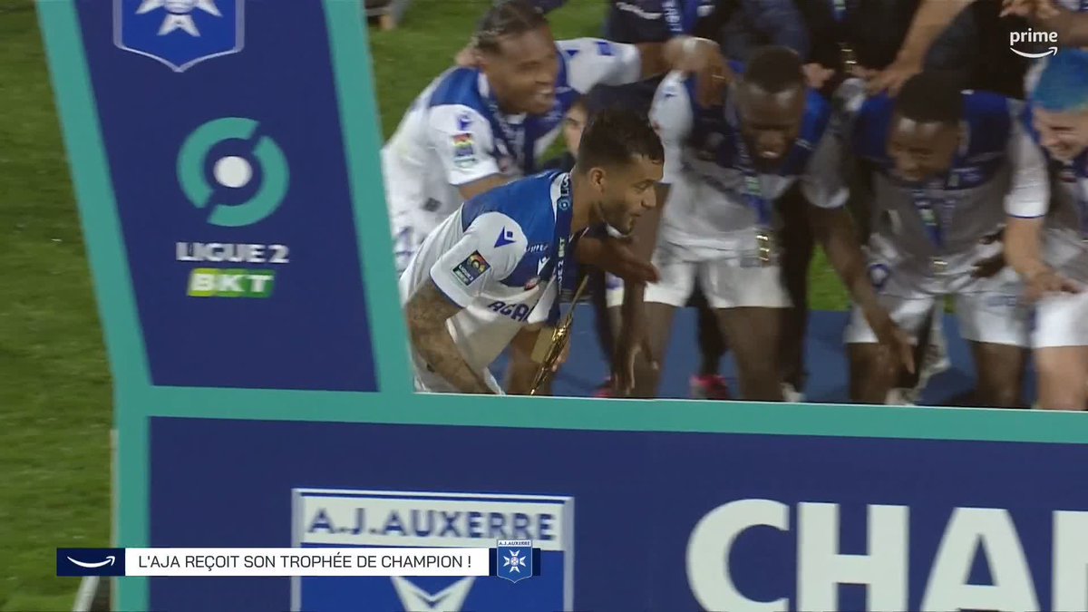 L’AJ Auxerre fête son titre de champion de Ligue 2 ce soir ! 🏆💙🤍 🎥 Prime Video Sport France