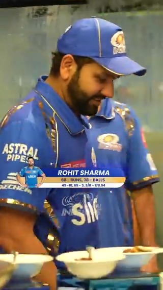 तोडफोड from the get-go, a 𝐭𝐲𝐩𝐢𝐜𝐚𝐥 𝐑𝐨 𝐩𝐞𝐫𝐟𝐨𝐫𝐦𝐚𝐧𝐜𝐞 was on display in #MIvLSG 💪💙 #MumbaiMeriJaan #MumbaiIndians | Rohit Sharma
