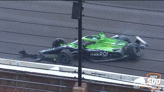 Ohnee.. Rinus VeeKay 🫣 Helaas geen goed begin van de kwalificatie voor onze landgenoot.. 🛞 Indy500: Kwalificatie Dag 1 ⏰ Vanaf 17:00 uur 📺 ZiggoSport Racing #ZiggoSport #INDYCAR #Indy500