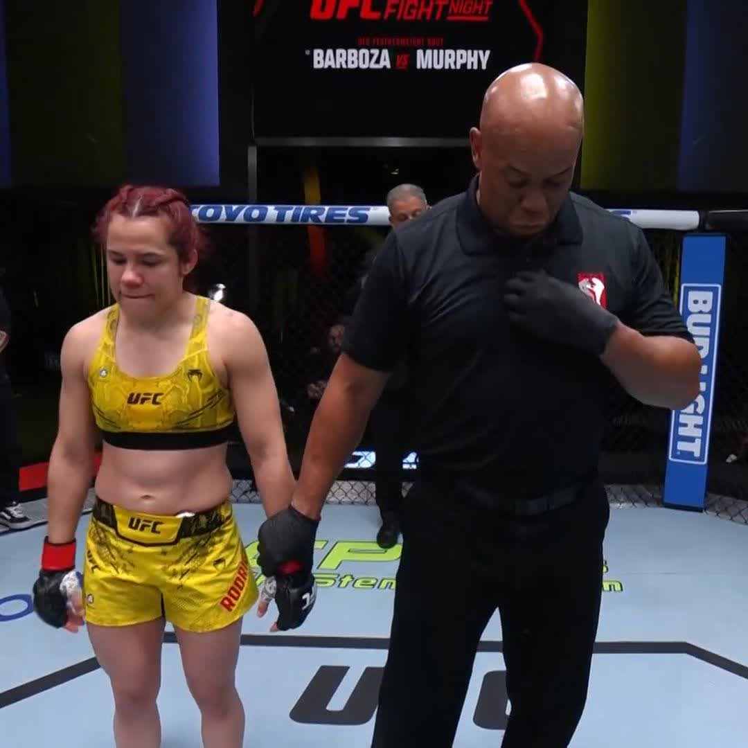 Due to an intentional head butt, Rodriguez has been disqualified. Ariane Carnelossi wins via DQ as a result. #UFCVegas92