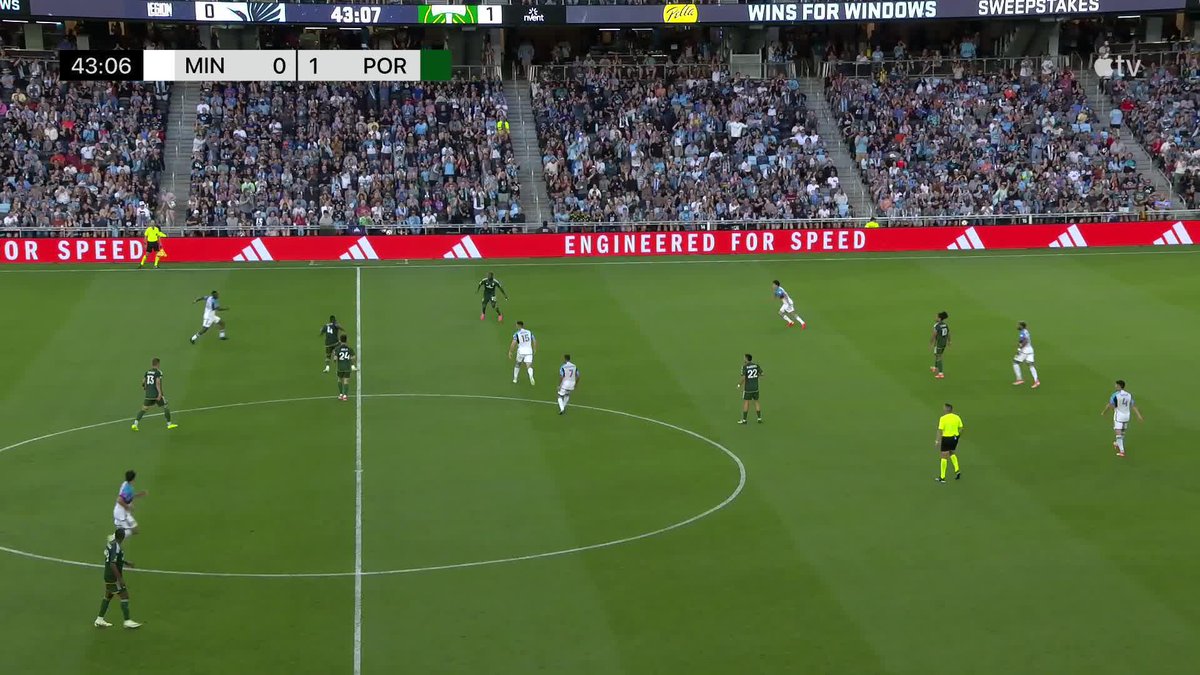 Dayne St. Clair with the header save outside the box!