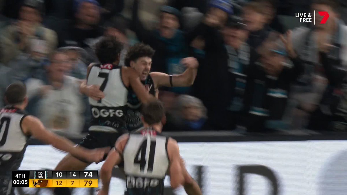 BYRNE-JONES WINS IT AT THE DEATH!!! From 41-points down, Yartapuulti win it! #AFLPowerHawks