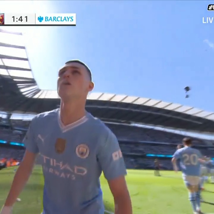 PHIL FODEN, WHAT A STRIKE! 🤯 IT COULD BE THE TITLE-WINNING GOAL FOR MANCHESTER CITY.