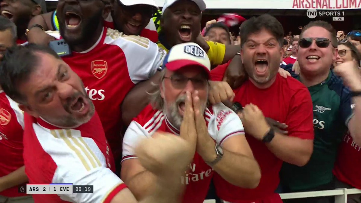 Kai Havertz scores a late goal for Arsenal 🔥 Everton are caught out at the back and the Gunners make them pay! 📺 TNT Sports &amp; discovery+ UK