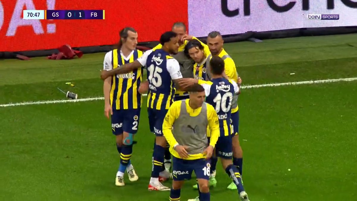 🟡🔵 Çağlar Söyüncü'den Fenerbahçe'ye derbide galibiyeti getiren gol! #GSvFB