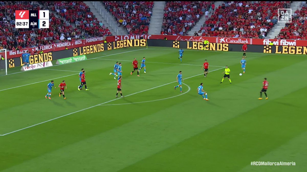 Un gol celebrado CON RABIA 💥 Un gol que celebra TODA LA ISLA 🎉 Un gol que MANTIENE AL RCD Mallorca en LALIGA otro año más ⚡ Sergi Darder Moll desatando la locura en Son Moix 🔥🔥 #LALIGAenDAZN ⚽