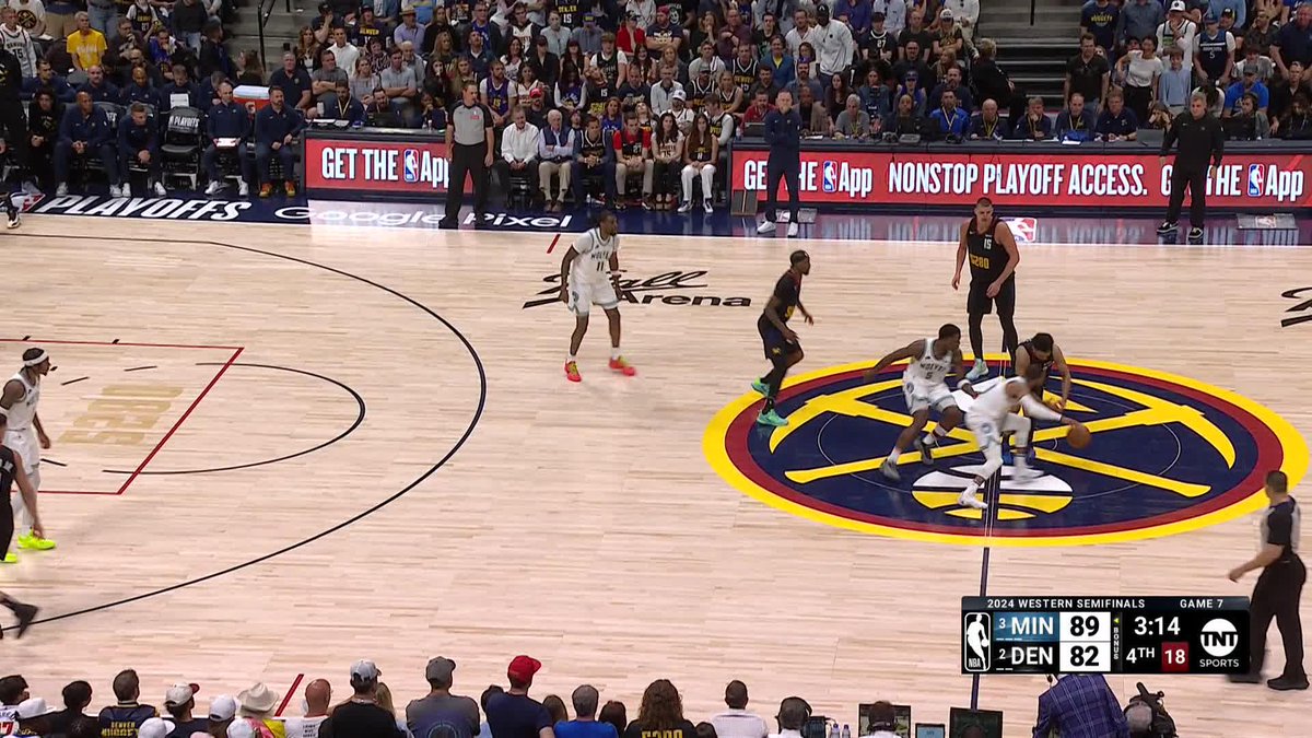 Kevin Harlan on this makes it that much more special.