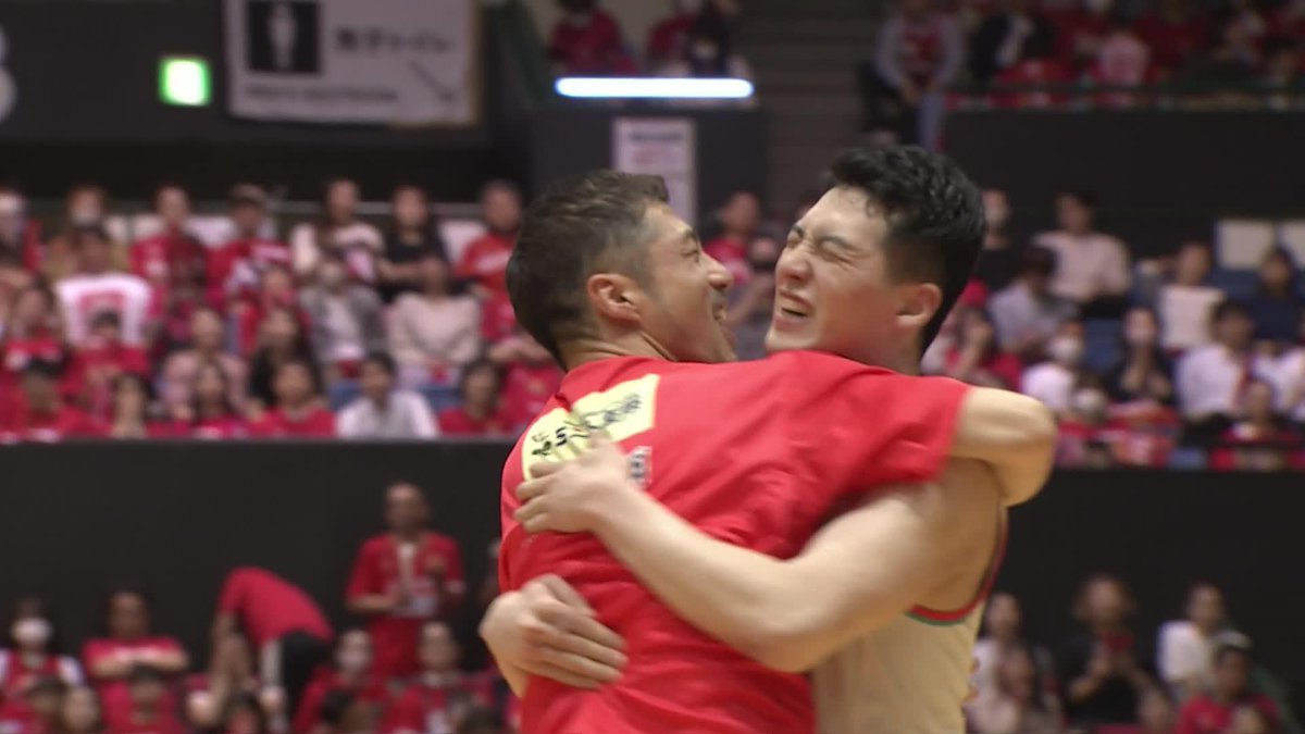 クラブの歴史を塗り替える大きな一勝。 互いに初のセミファイナル。闘志を燃やした3日間。 死闘を制し、ファイナル進出を決めたのは広島ドラゴンフライズ!!! 広島ドラゴンフライズ #Bリーグ #日本生命Bリーグチャンピオンシップ #WinTheDay