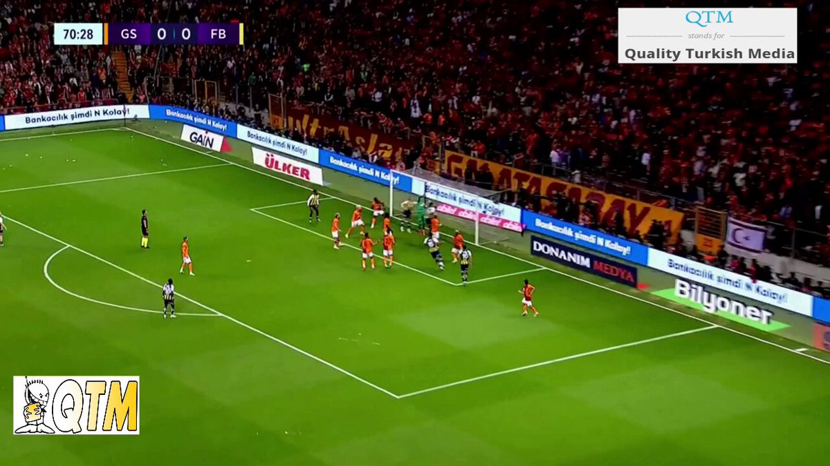 Bir de bu Güntekin gibi "kaliteli" analizciler var. Önce: "Bu pek çalışılmış bir korner değil, kaleci hatası bence." Sonra: "Muslera sandviç olmuş. Bence Oosterwolde ile çok meşgul oldu. Oosterwolde onu bozdu! Olduğu yerden sıçramanın dezavantajını yaşamış." 😂😂😂