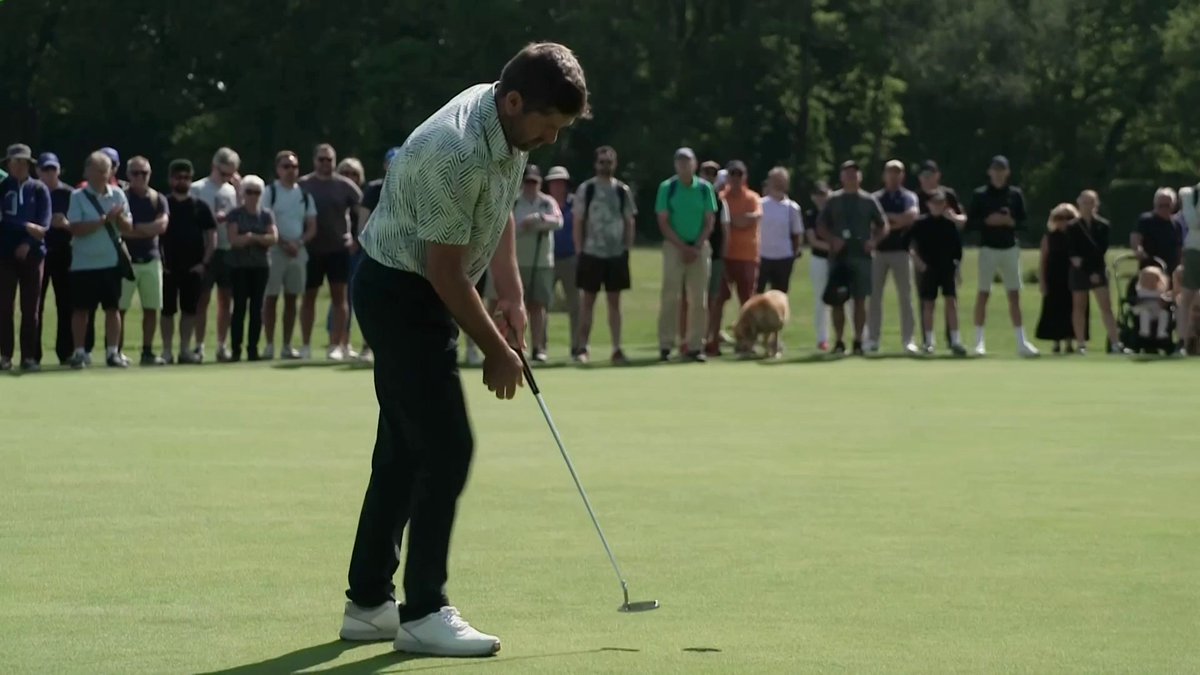Robert Rock, take a bow 👏 The 47-year-old, who retired from golf, will return to the US Open for the first time in 12 years after shooting nine under par in qualifying 💪