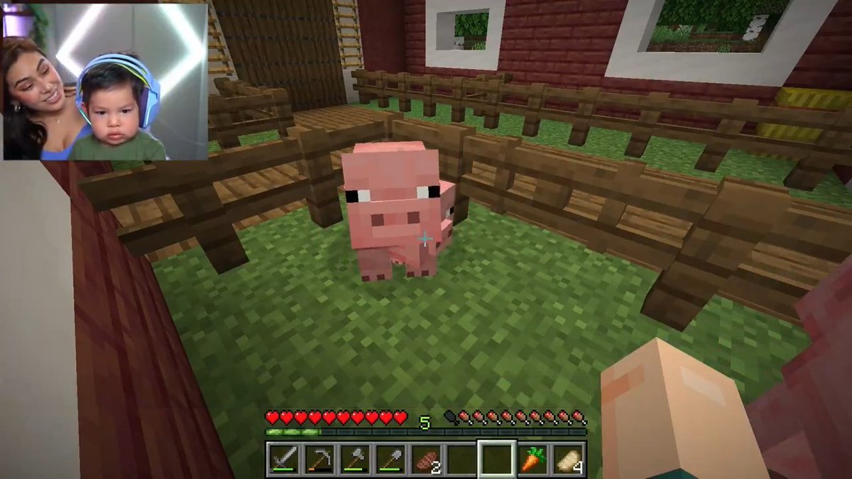I made a barn for Leo's Minecraft world